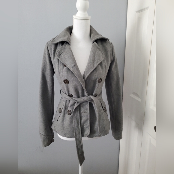 Gray jacket - Picture 1 of 5